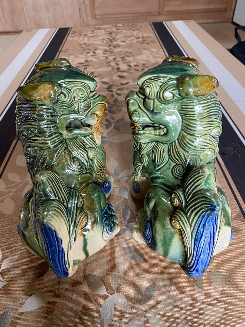 【希少】陶器製 碧青シーサー2体（1体タテ22cmヨコ22cm奥行14cm）