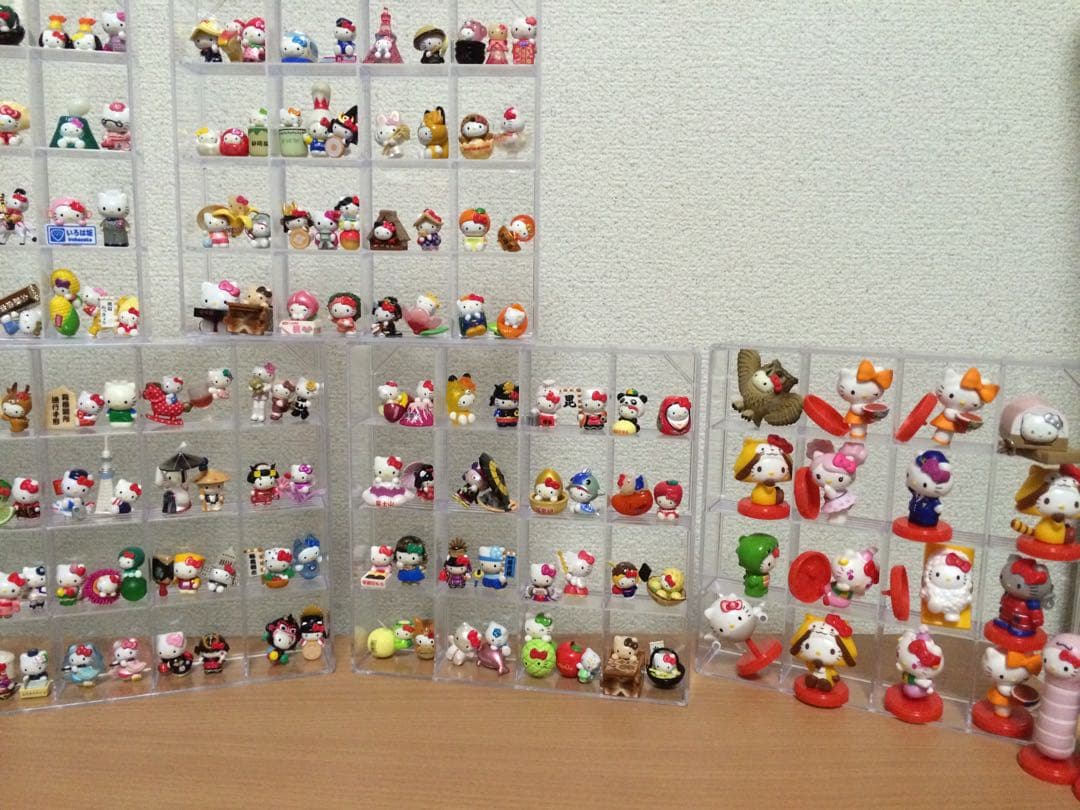 N*e様 ハローキティ ご当地ストラップ　ミニフィギュア　170個　他　サンリオ