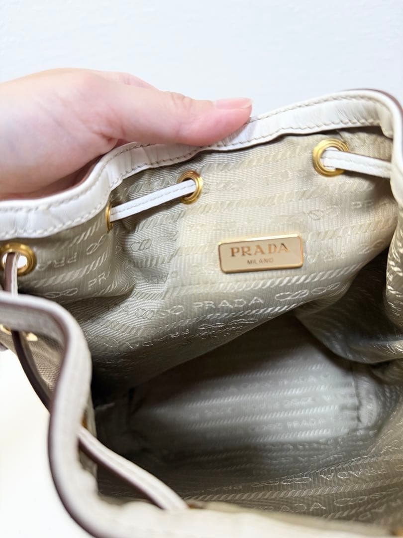 ⭐︎ムッシュ⭐︎PRADA ベージュ バケットバッグ
