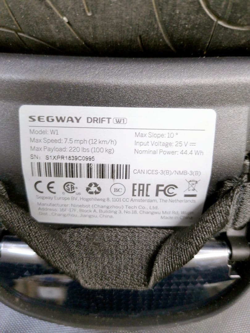 Segway Drift W1 セグウェイ ドリフト　M2821