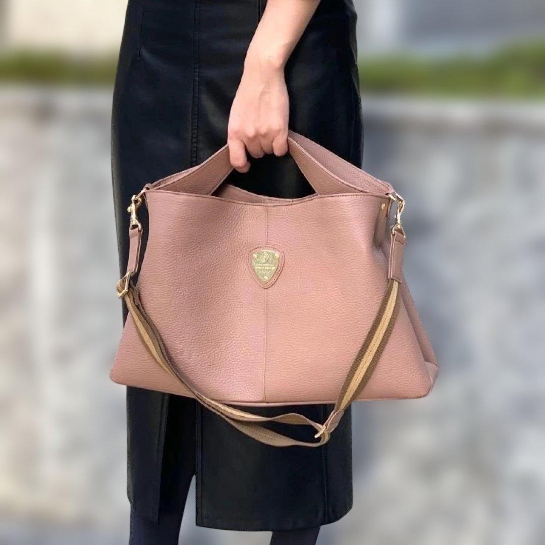 美品アタオ ショルダーバッグ エルビィelvy ピンクベージュ ATAO