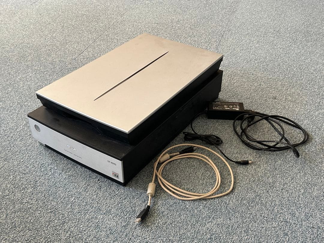 フラットベッドスキャナー GT-X970