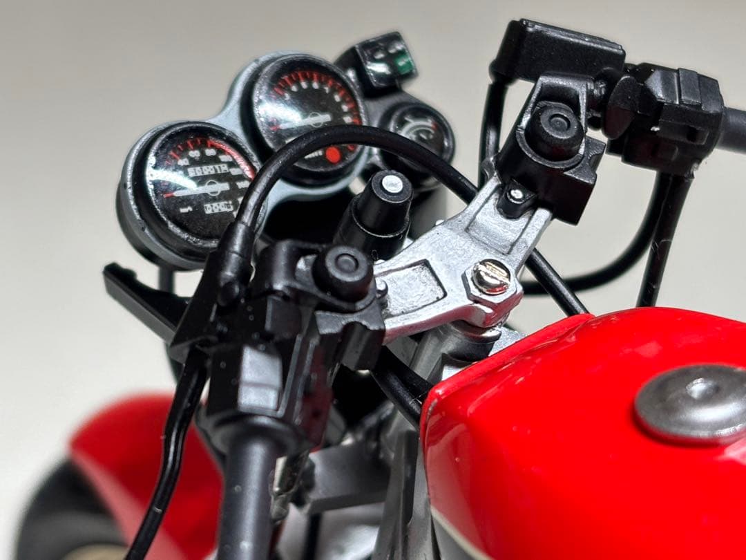 タミヤ 1/12 RZV500Rプラモデル完成品