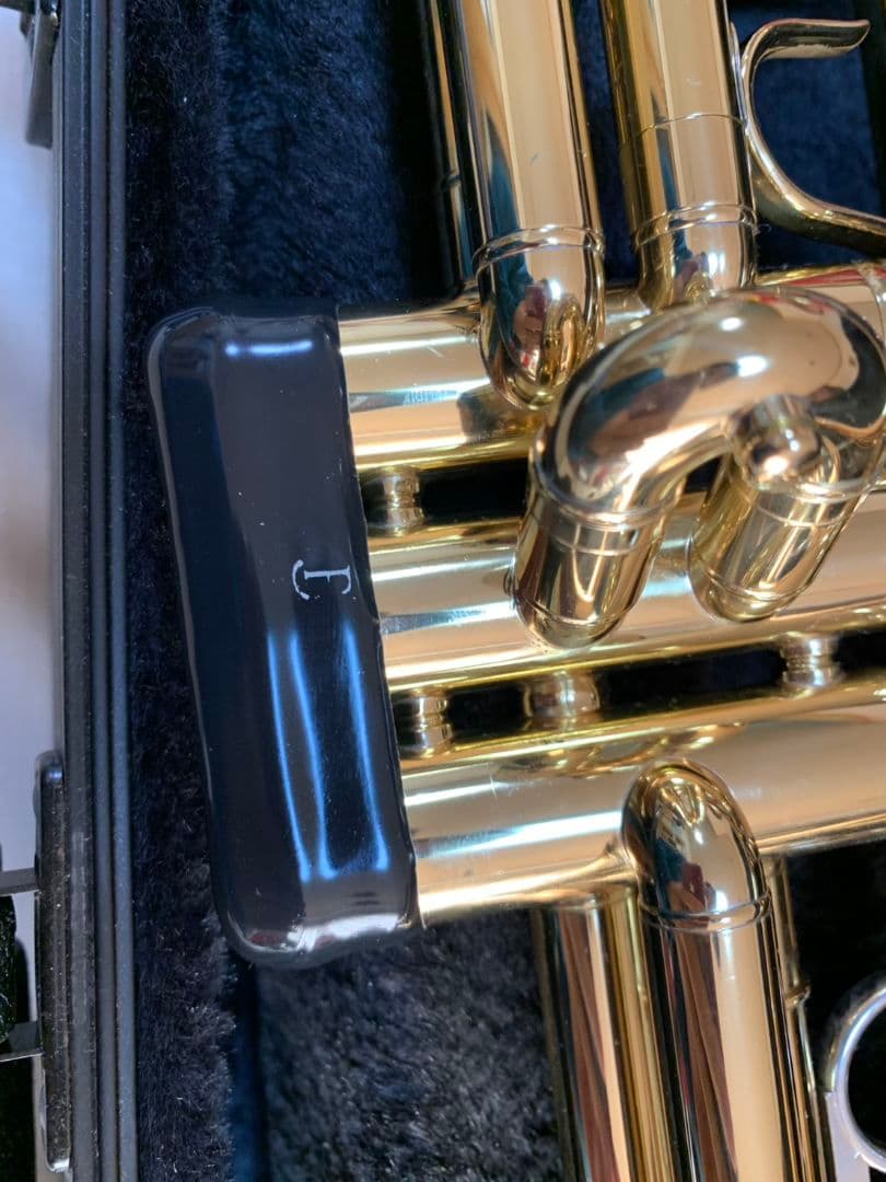 バック　Bach　トランペット　ARISTOCRAT TR600