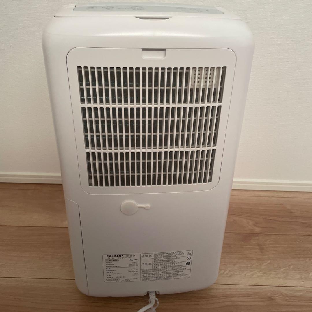 中古品　SHARP CV-R71-W 除湿機 ホワイト