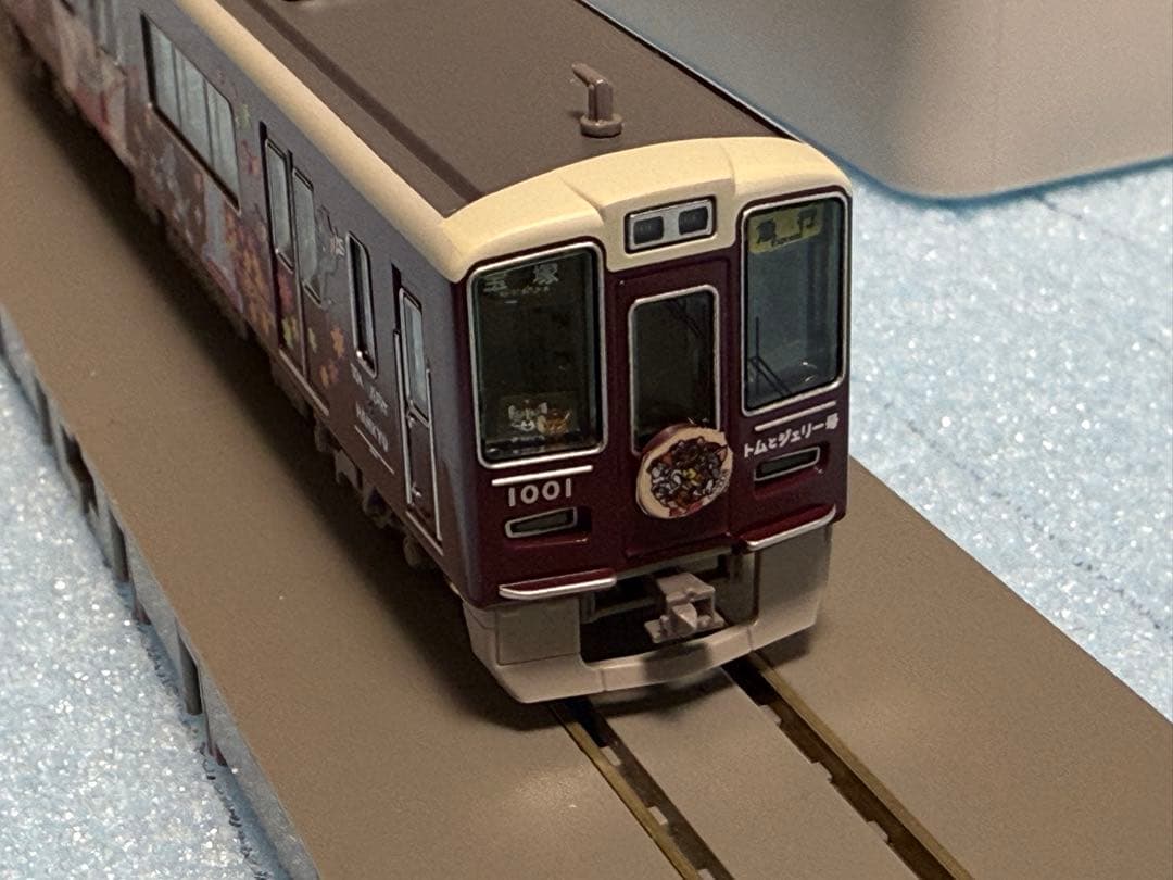 阪急電車 1300系 宝塚線 トムとジェリー号 8両編成セット 動力付　室内灯付