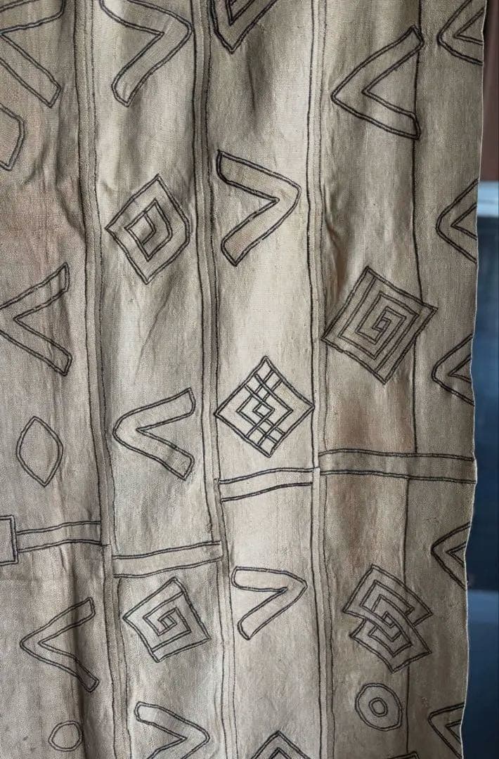 544アフリカヴィンテージ クバ王国 プショング族 ラフィア布 ンチャク 希少