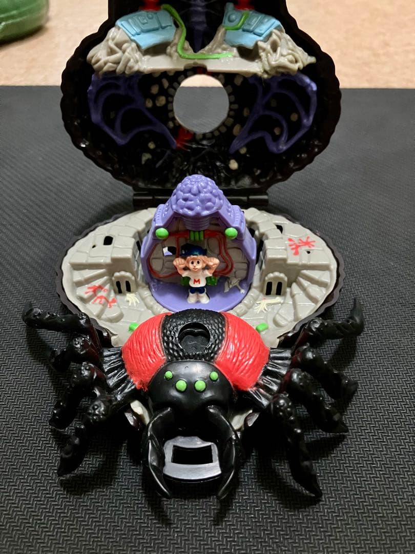 マイティマックス　ドゥームゾーン　毒蜘蛛アラクノイド　MightyMax