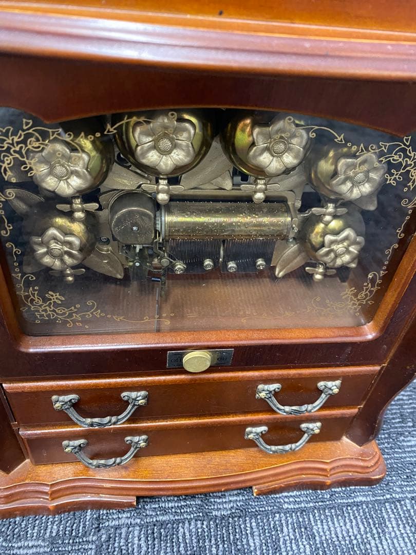 SANKYO サンキョー　オルゴール　青きドナウ　ジュエリーボックス　蜂