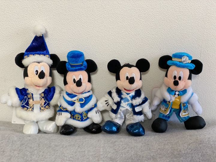 【まとめ売り】ディズニー ミッキー ミニー ぬいぐるみバッジ ストラップ