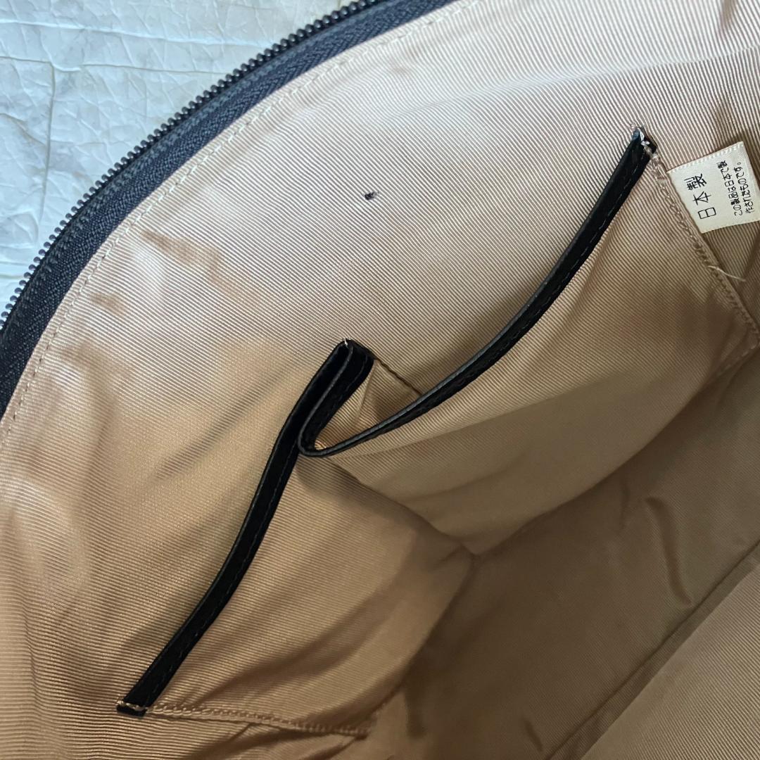 美品◎キタムラ ショルダーバッグ Kメタルロゴ レザー 斜め掛け ブラック