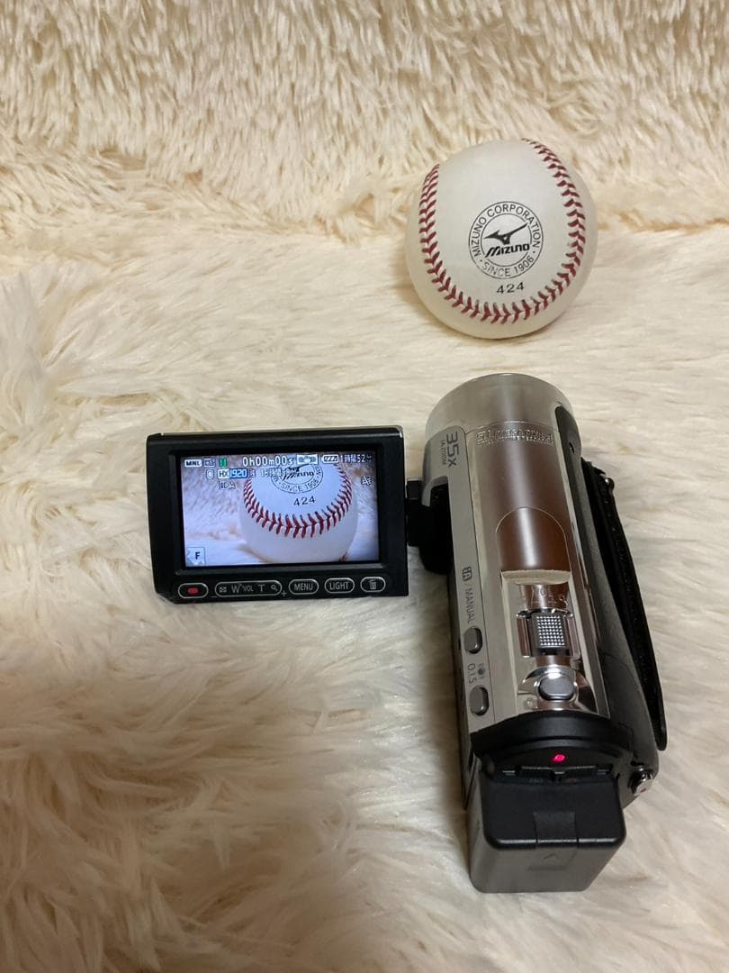 【美品　簡易動作確認済】Panasonic　HDC-TM60　シルバー　ビデオ