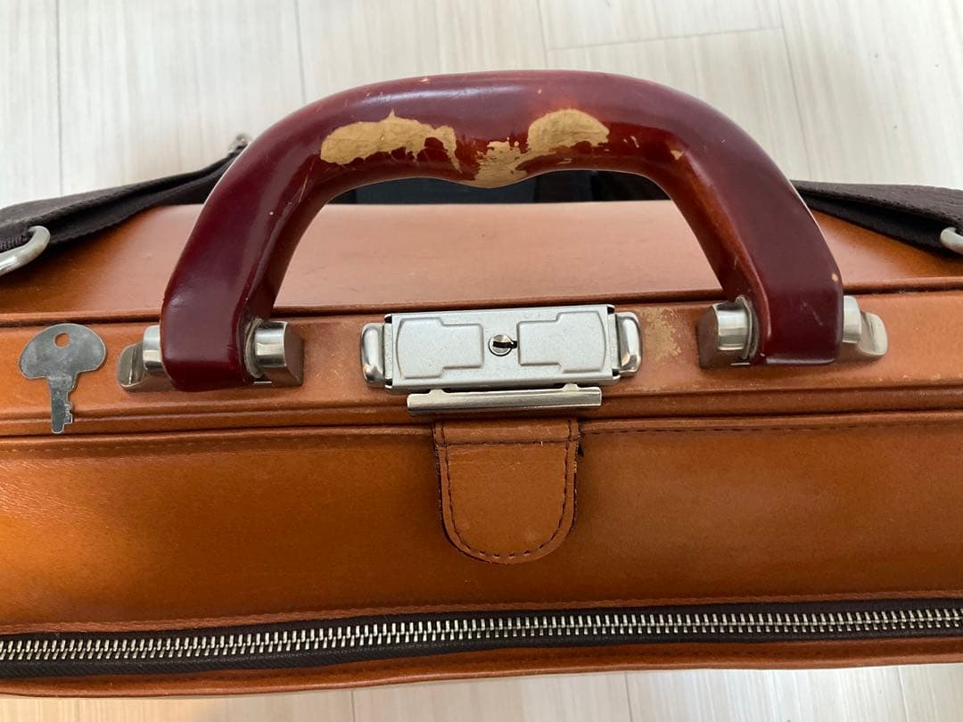 SADDLE（サドル）22304 ダレスバッグ　ブラウン