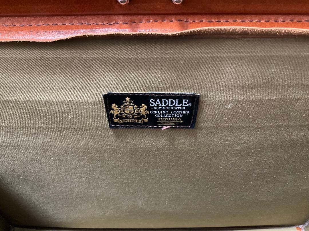 SADDLE（サドル）22304 ダレスバッグ　ブラウン