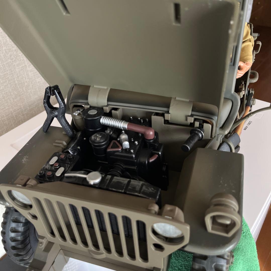 ウイルスジープ　1／6サイズ