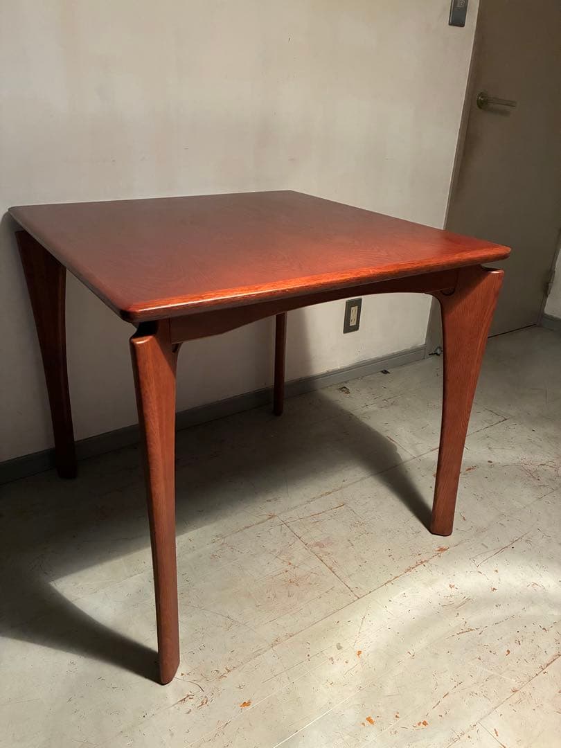 ACTUS BOSCO ダイニングテーブル　朝日木材加工　ダイニングテーブル