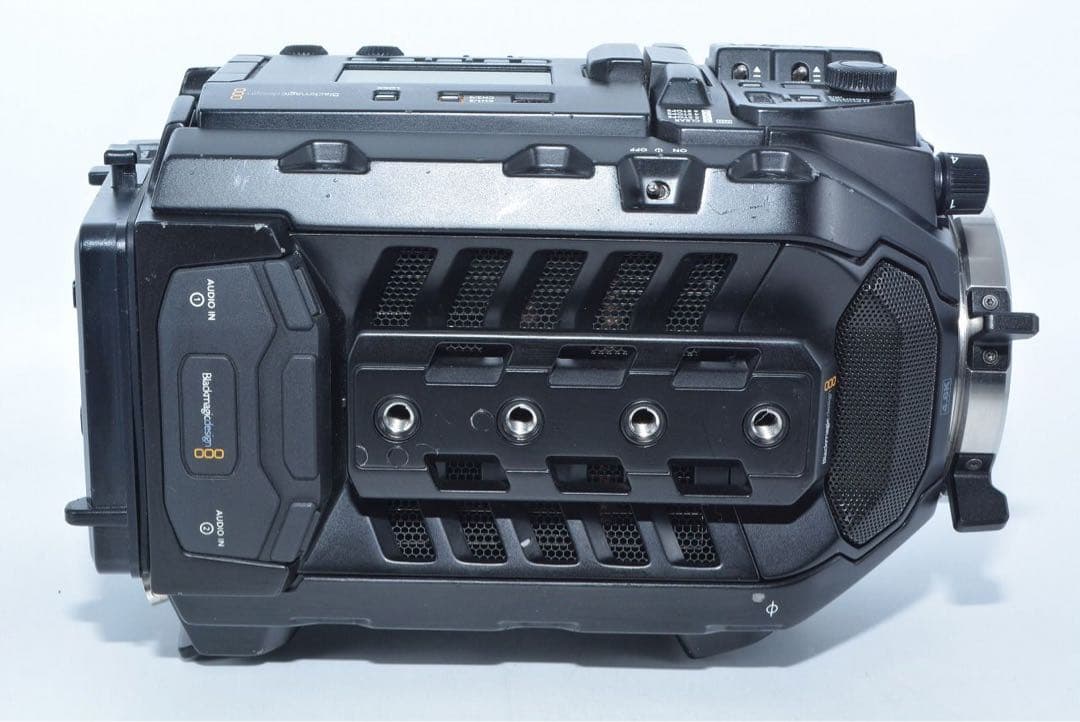 Blackmagic URSA Mini Pro 4.6K キャノンEFマウント