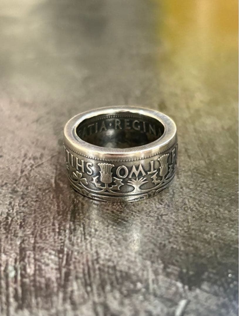 アメリカ50セントハーフダラー　イギリス2シリング✖️2(模様別) るぅ