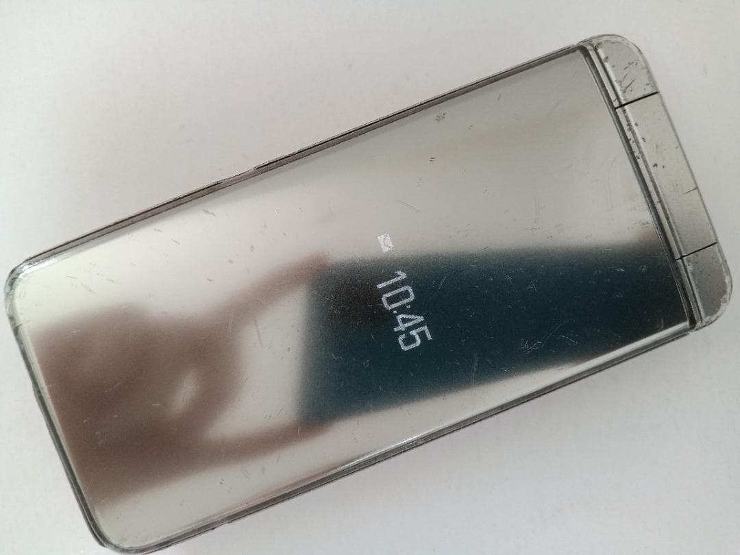 ☆ SoftBank DIGNO ケータイ4 A202KC シルバー