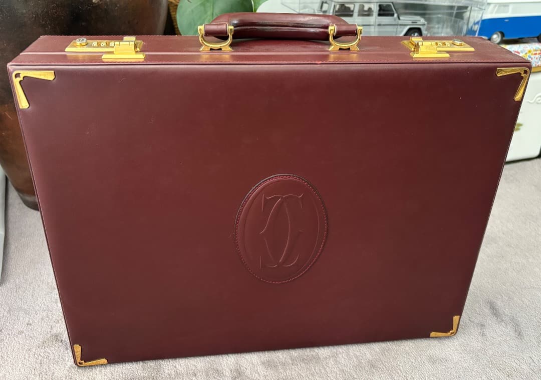 カルティエ　レザーアタッシュケース