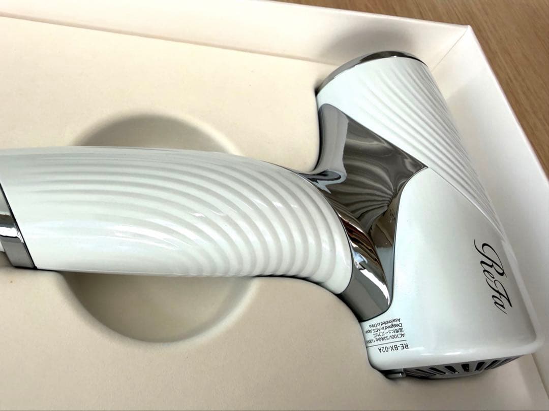 ReFa ドライヤー【匿名配送】