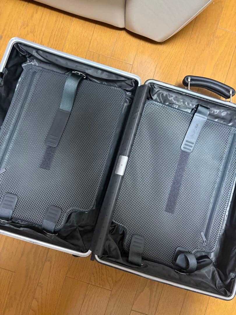 【美品】RIMOWA リモワ クラシックキャビン 生涯保証 機内持ち込み