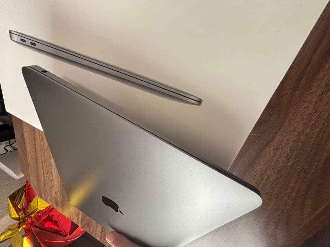 MacBook Air スペースグレイ13インチ2019 i5 256GB