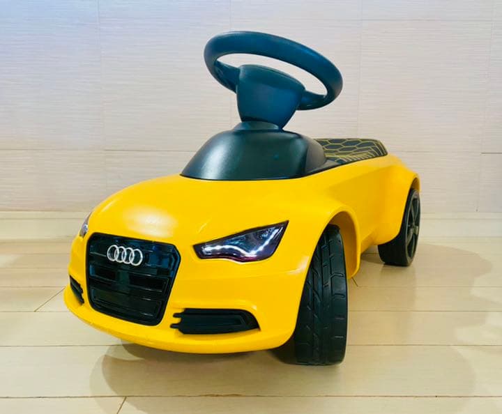 【日本限定10台！！】AudiニューJr.クワトロ　キッズカー