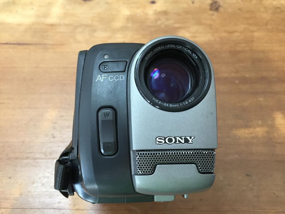 再生ダビングOK　SONY　CCD-TRV11　付属品あり　Video8