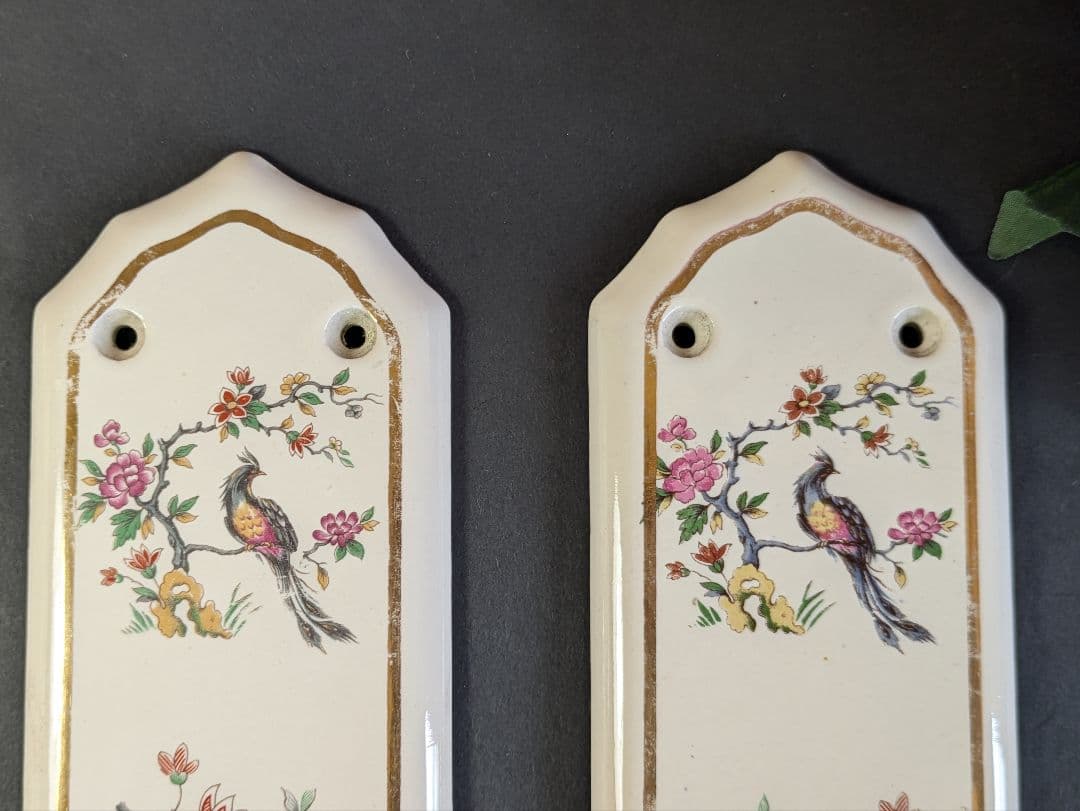 イギリス アンティーク 陶器製 ドアプレート ドア飾り ２枚セット 孔雀