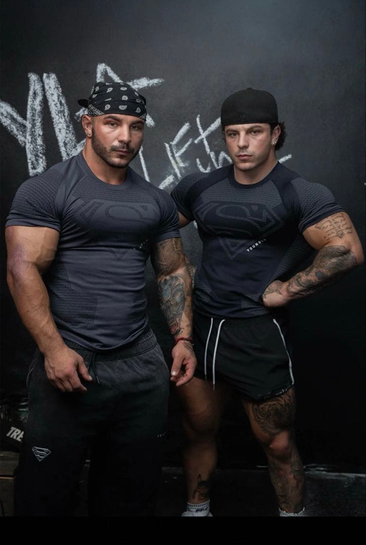 正規品　YOUNG LA スーパーマン　コンプレッションTシャツ　新品未使用