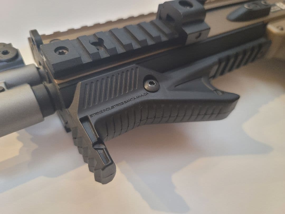 東京マルイ 次世代電動ガン SCAR-L FDE エアガン トイガン