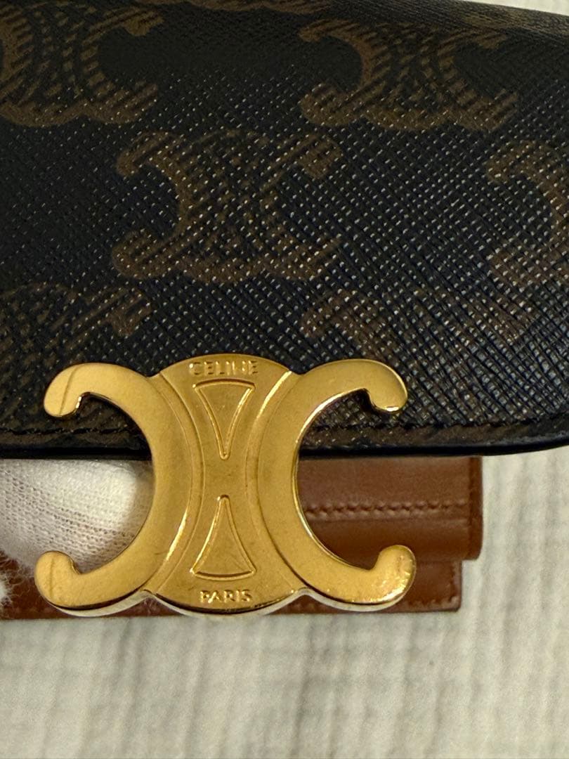 CELINE スモールフラップウォレット　トリオンフ