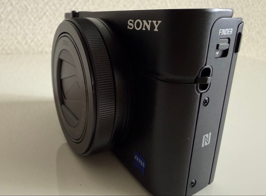 Sony Cyber-shot DSC-RX100M3 純正ケース付き