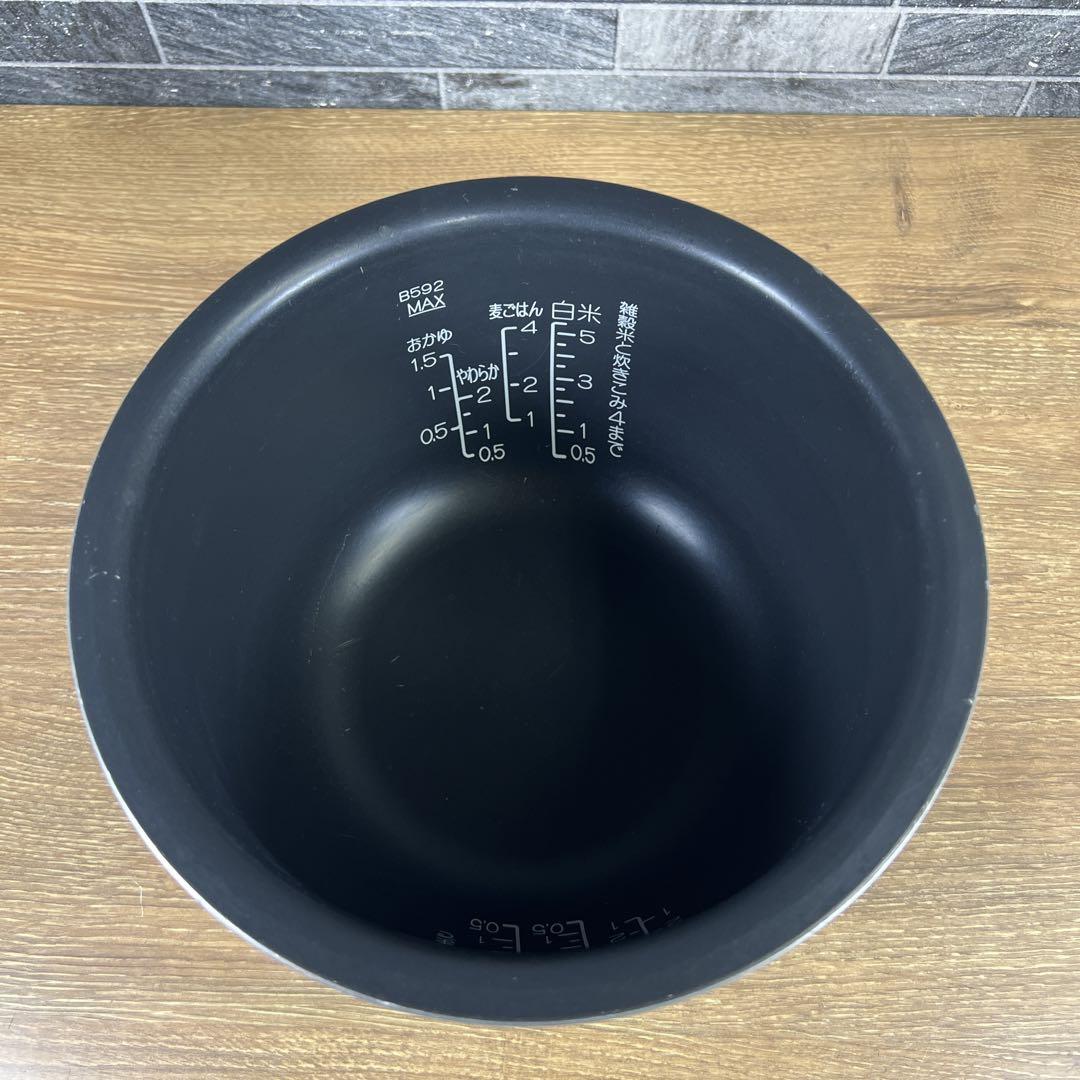 【美品】象印　炎舞炊き　圧力IH炊飯ジャー　炊飯器　NW-PH10E8　２１年製