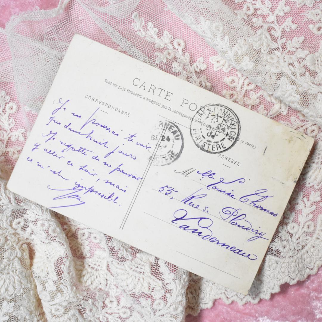 *アンティークポストカード　1904年のクリスマスを楽しむお人形と少女たち