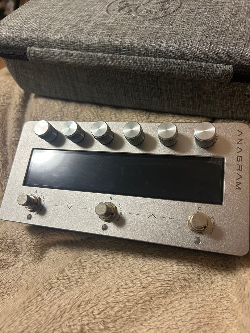 Darkglass ANAGRAM ベースマルチエフェクター