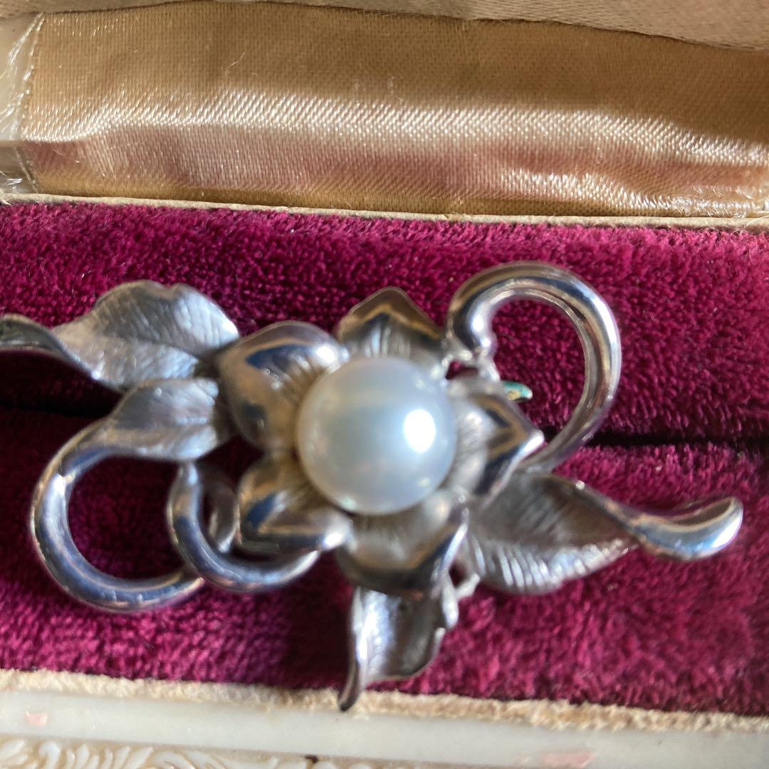 本真珠ブローチ