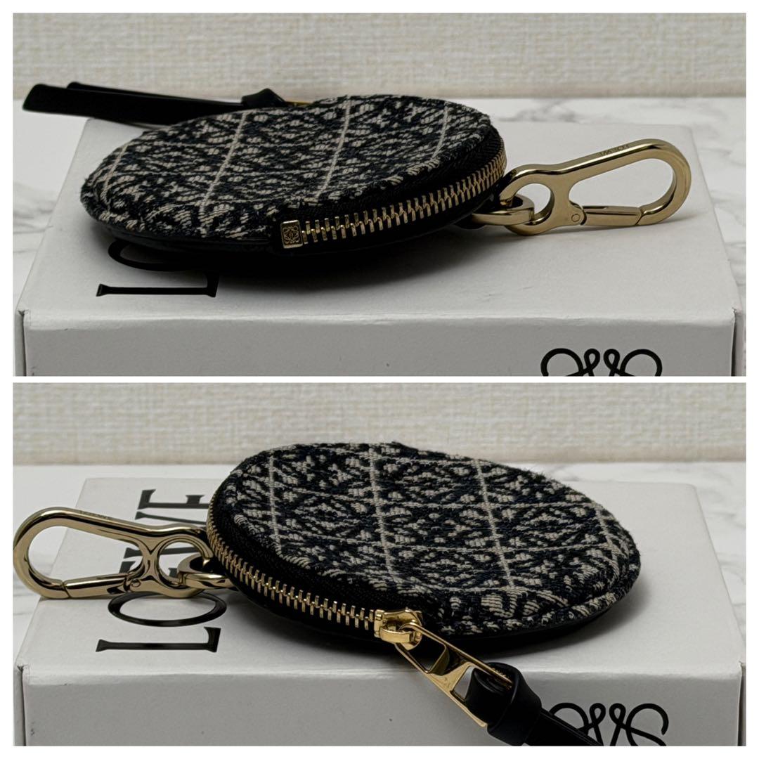 ロエベ リピート アナグラム クッキーチャーム ケース ネイビー