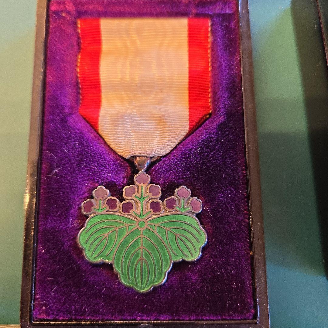 旧日本軍 勲章10個セット 銀製 昭和レトロ 陸軍 海軍 ミリタリー