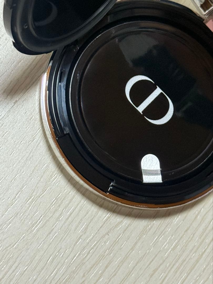 ディオールスキンフォーエヴァーイドラ　グロウクッション　1N