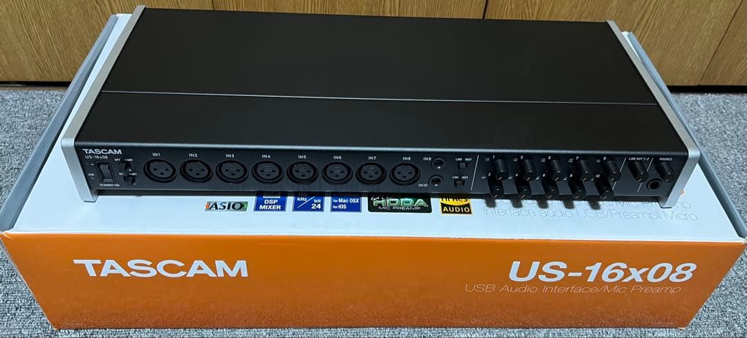 TASCAM US-16×08 USBオーディオ/MIDIインターフェース