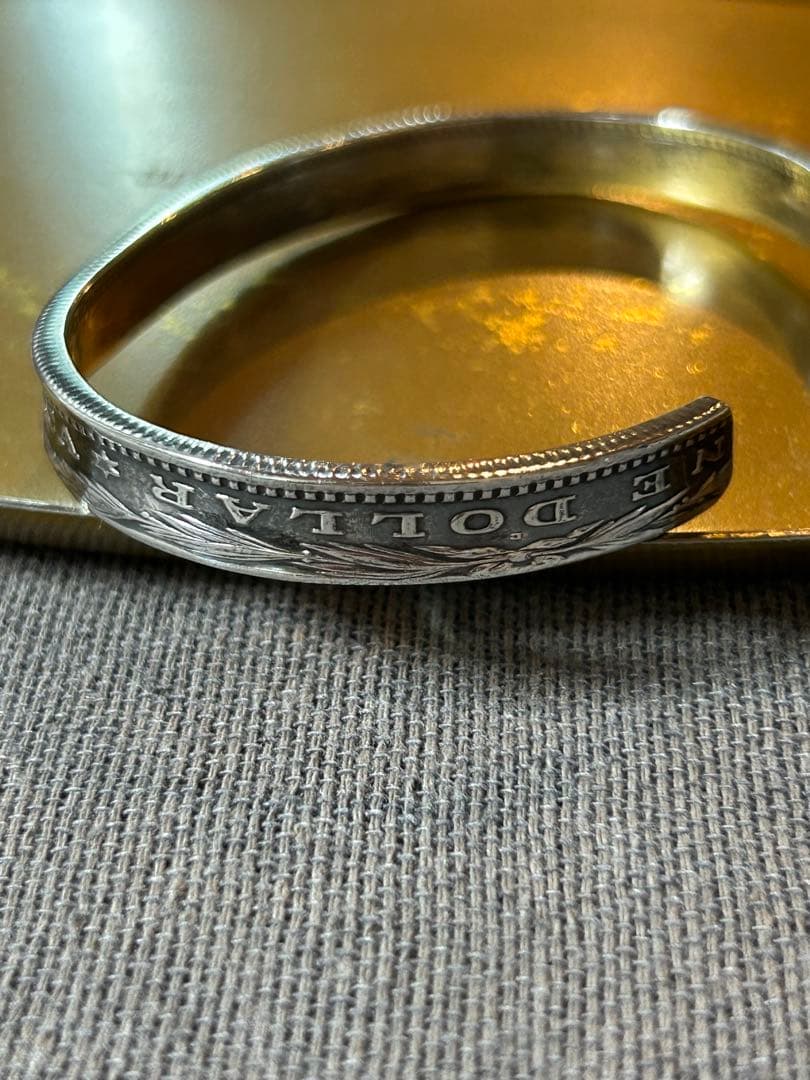 モルガン銀貨バングル