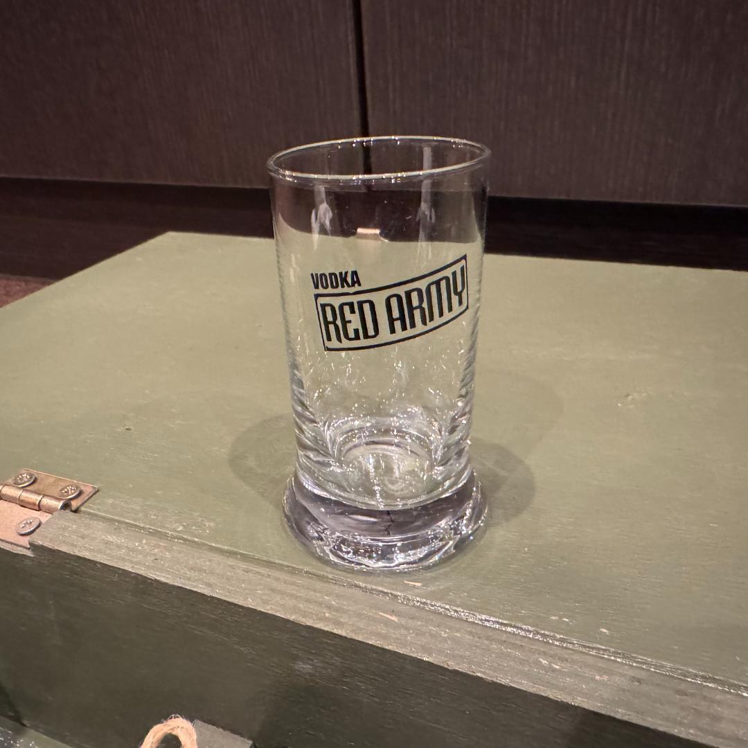 カラシニコフ ウォッカ RED ARMY VODKA AK-47