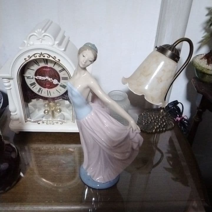 ✨Juny✨リヤドロ✨陶器製✨素敵な品です✨新年ご送付です