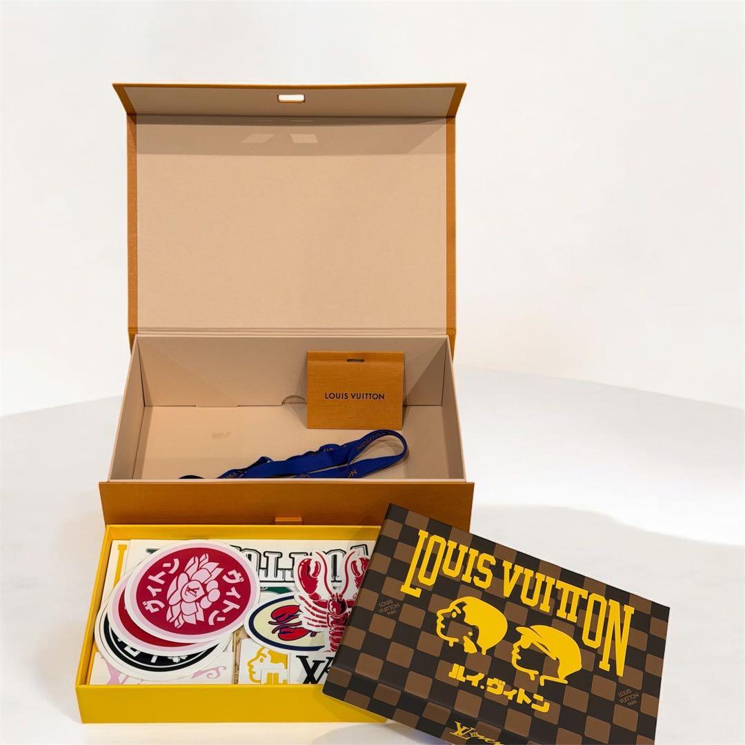 【LOUIS VUITTON 】NIGO×村上隆コラボステッカー
