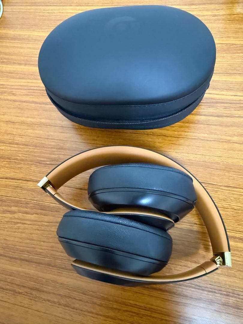 Beats Studio3 Wireless シャドーグレー