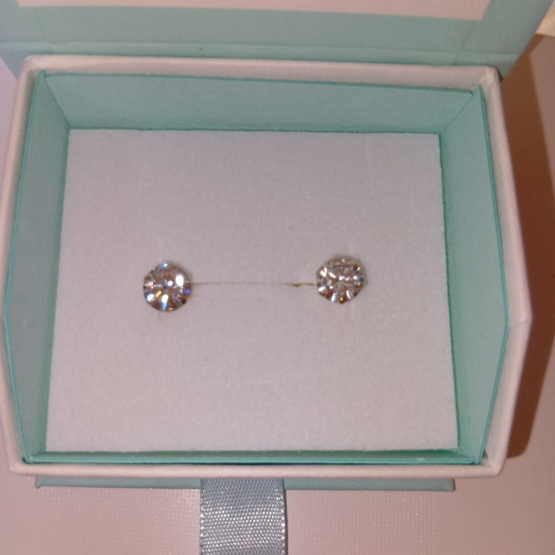 K18YG純正♥新タイプモアサナイト6ミリダイヤモンドピアス2.28ct