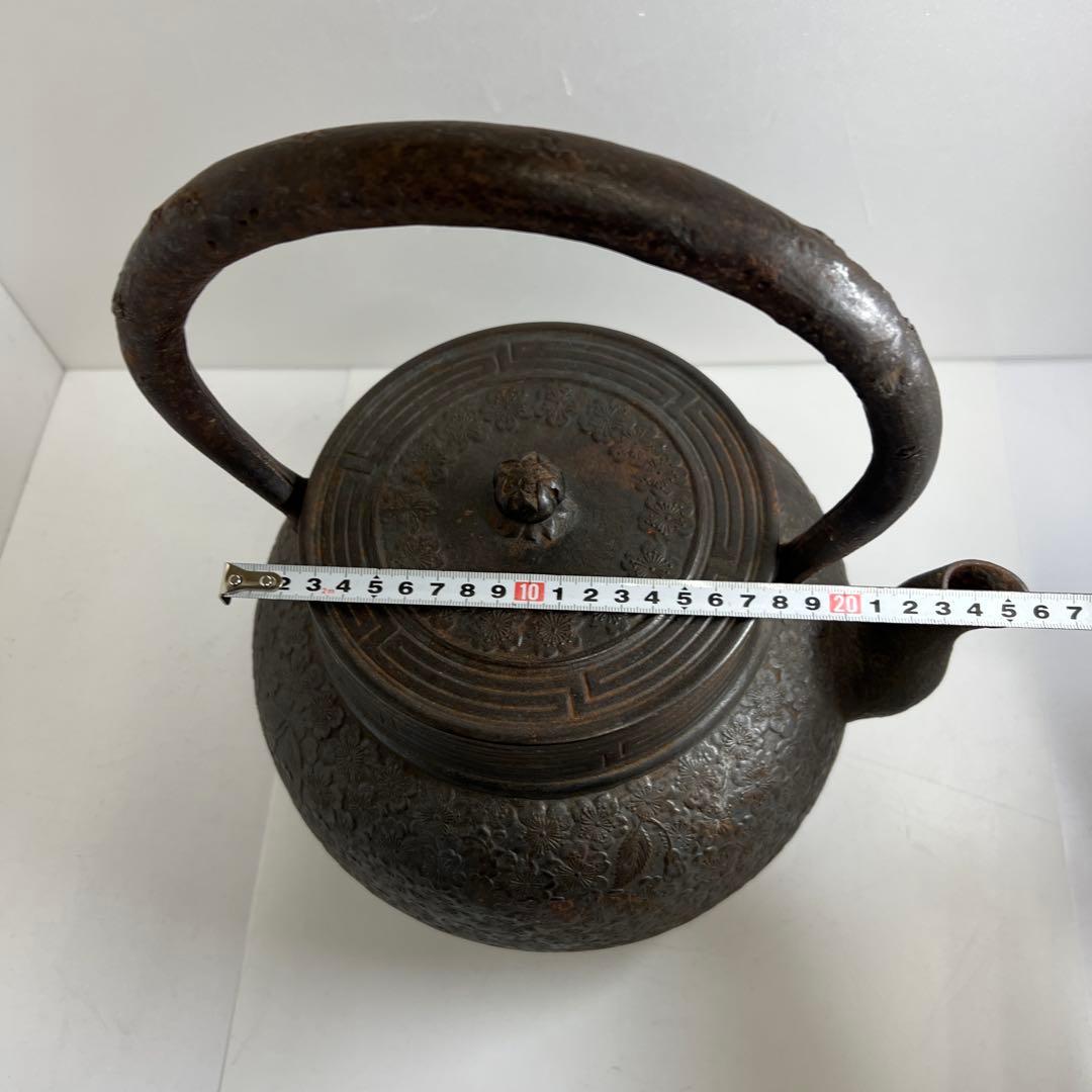 南部鴻栄堂造　桜尽鉄瓶　4833g 高さ35㎝　東な7-1213①