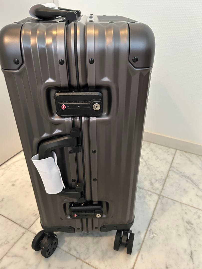 【新品　未使用品】AMG メルセデスベンツ　 キャリーケース